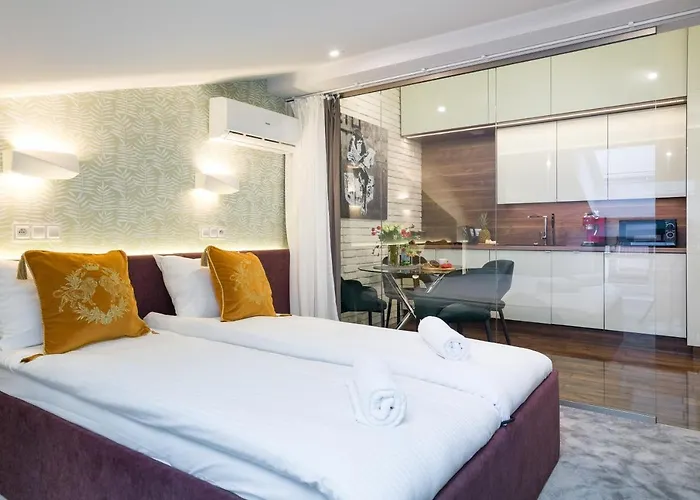 DELUXE in CRACOW - OLD TOWN&CRACOW KAZIMIERZ